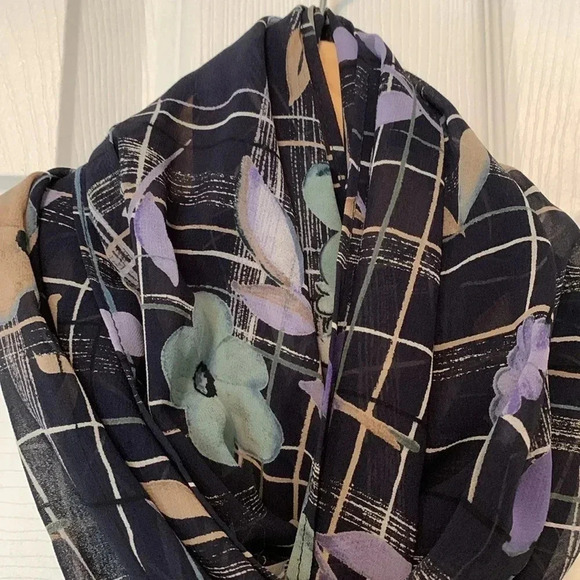 Lane Bryant navy scarf with plaid and floral pattern - Picture 1 of 4